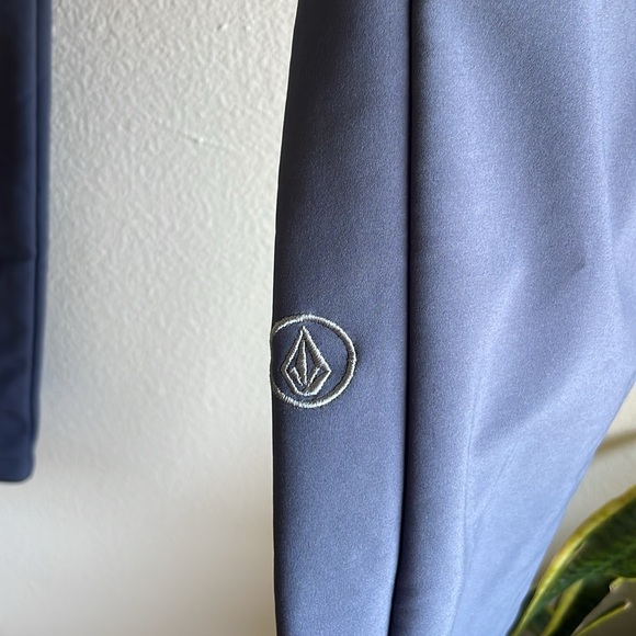 Volcom Women’s Battle Stretch Snowboard Ski Slim Leg Pants Navy Blue - Picture 4 of 7